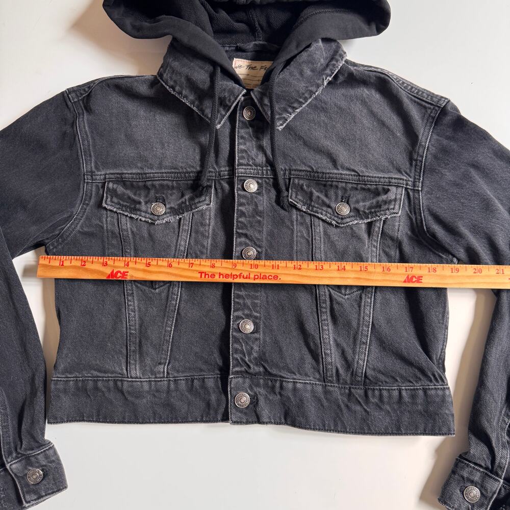 We the Free People Brando Denim Hoodie Jacket Black Wash Size Small Cropped - Picture 8 of 13
